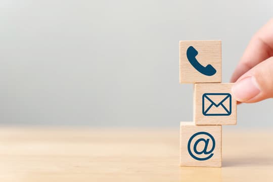 Contact illustration